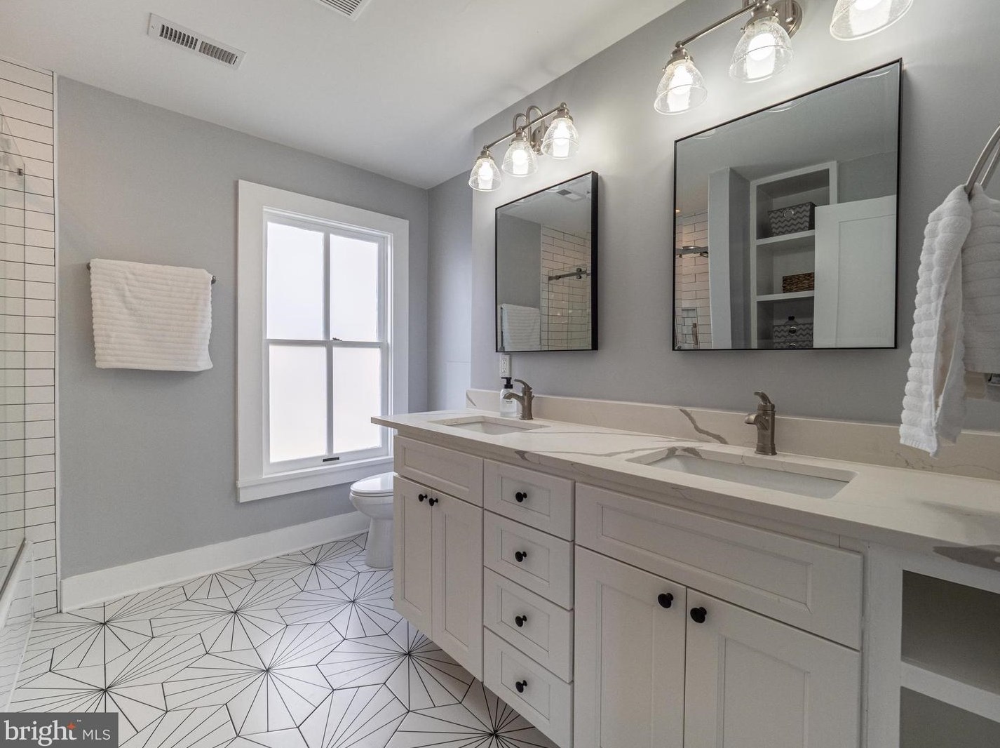 605 Steinbeck Ave, Gaithersburg MD  20878 exterior