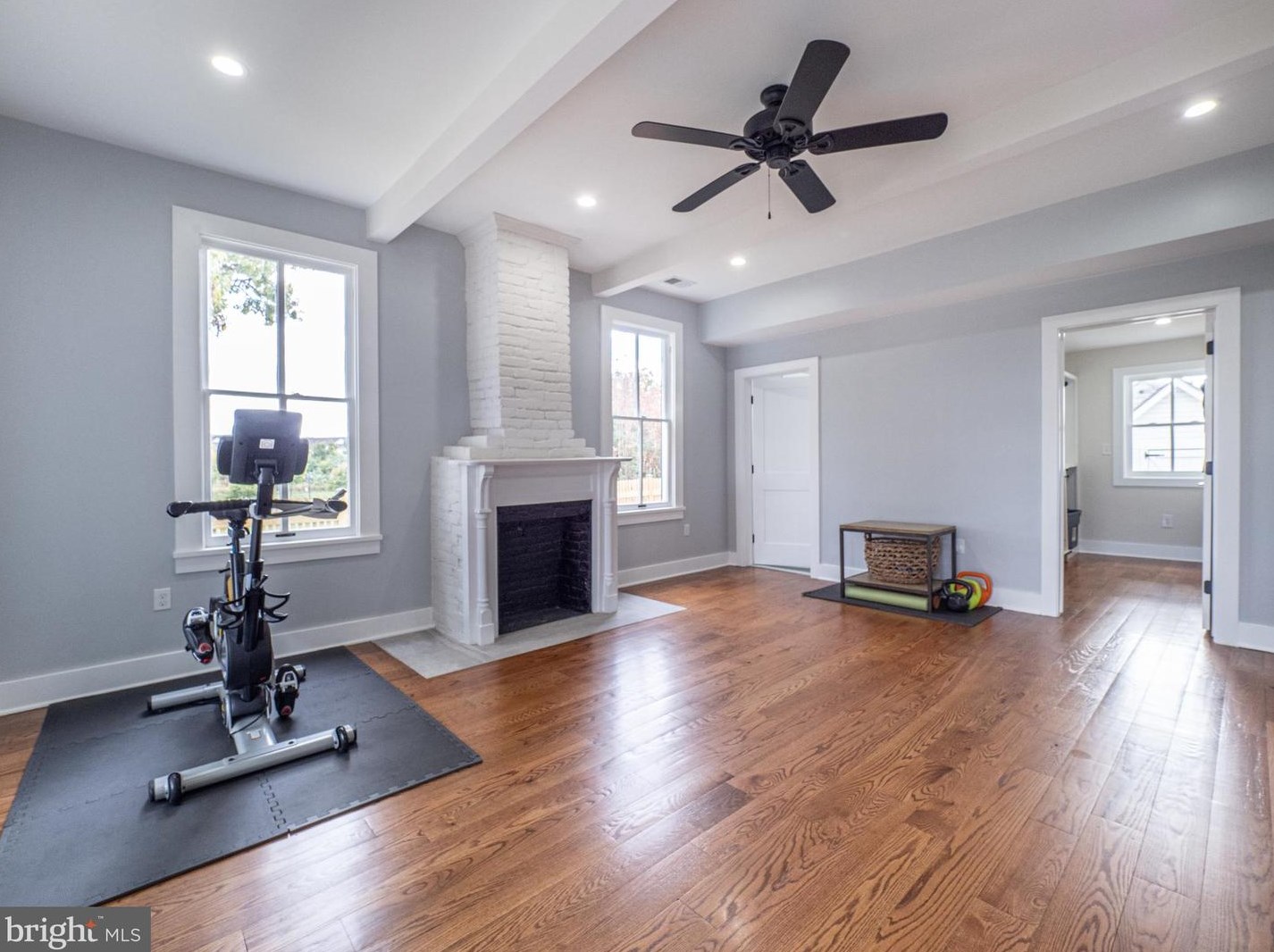 605 Steinbeck Ave, Gaithersburg MD  20878 exterior