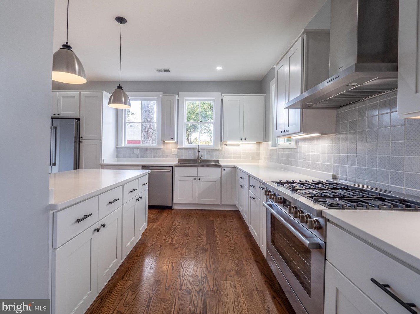 605 Steinbeck Ave, Gaithersburg MD  20878 exterior