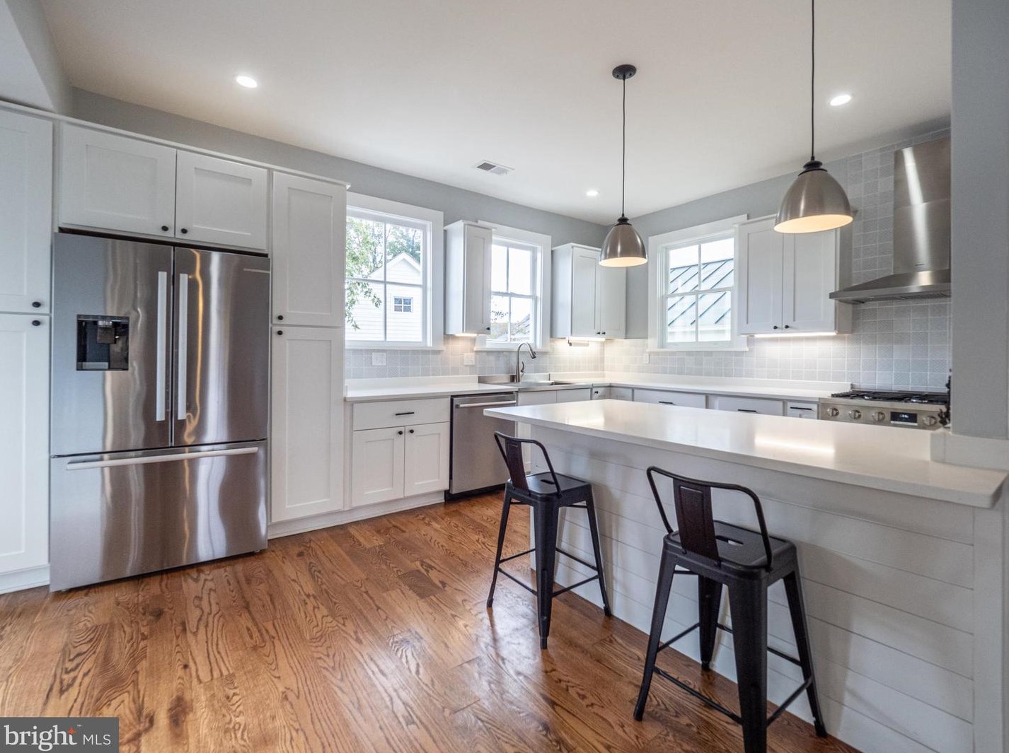 605 Steinbeck Ave, Gaithersburg MD  20878 exterior