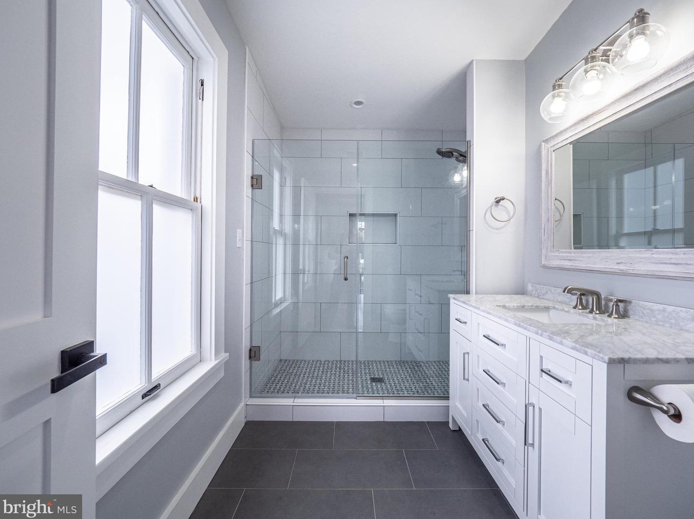 605 Steinbeck Ave, Gaithersburg MD  20878 exterior