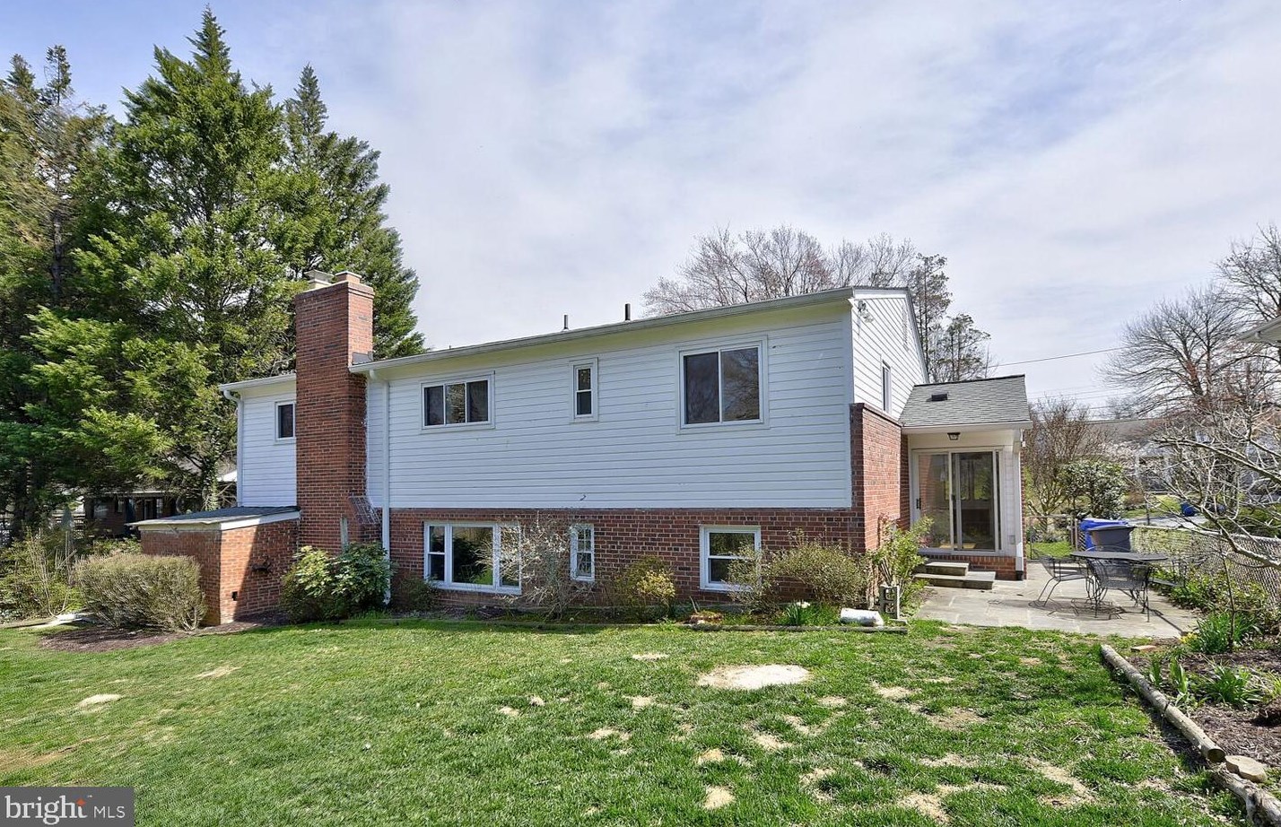 4503 Gretna St, Bethesda MD  20814-3956 exterior