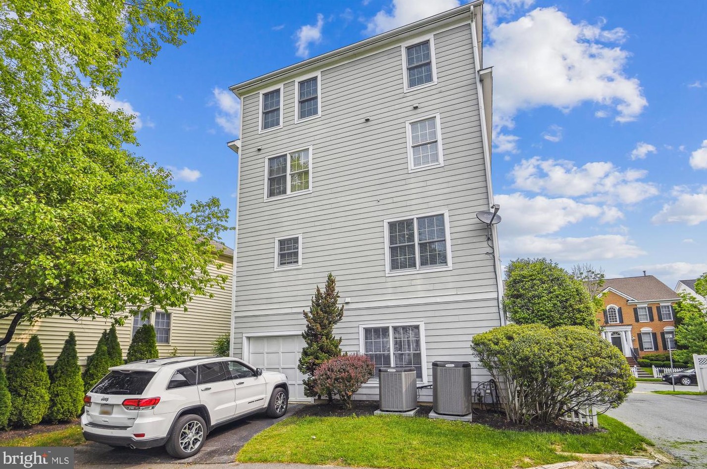 809 Gatestone St, Gaithersburg MD  20878-2183 exterior