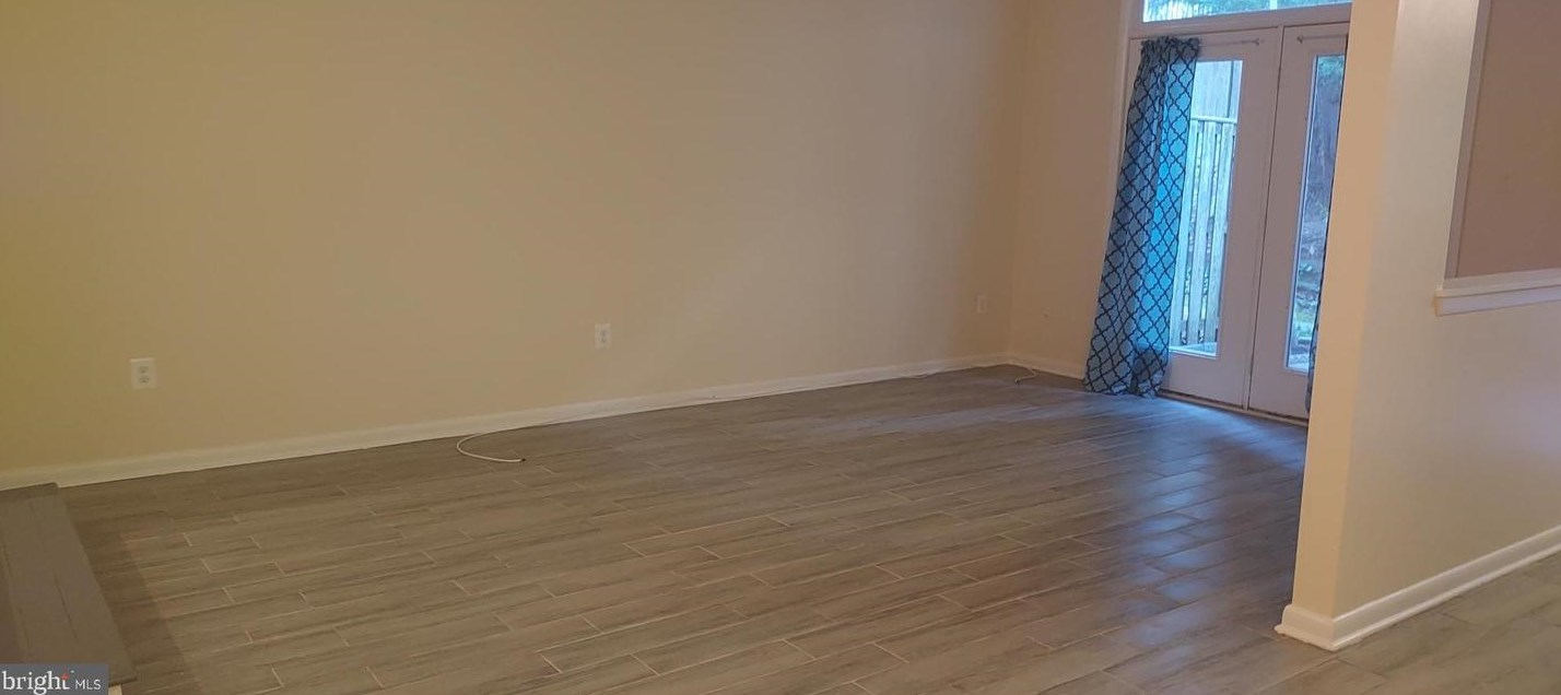 18076 Royal Bonnet Cir, Gaithersburg MD  20886-0444 exterior