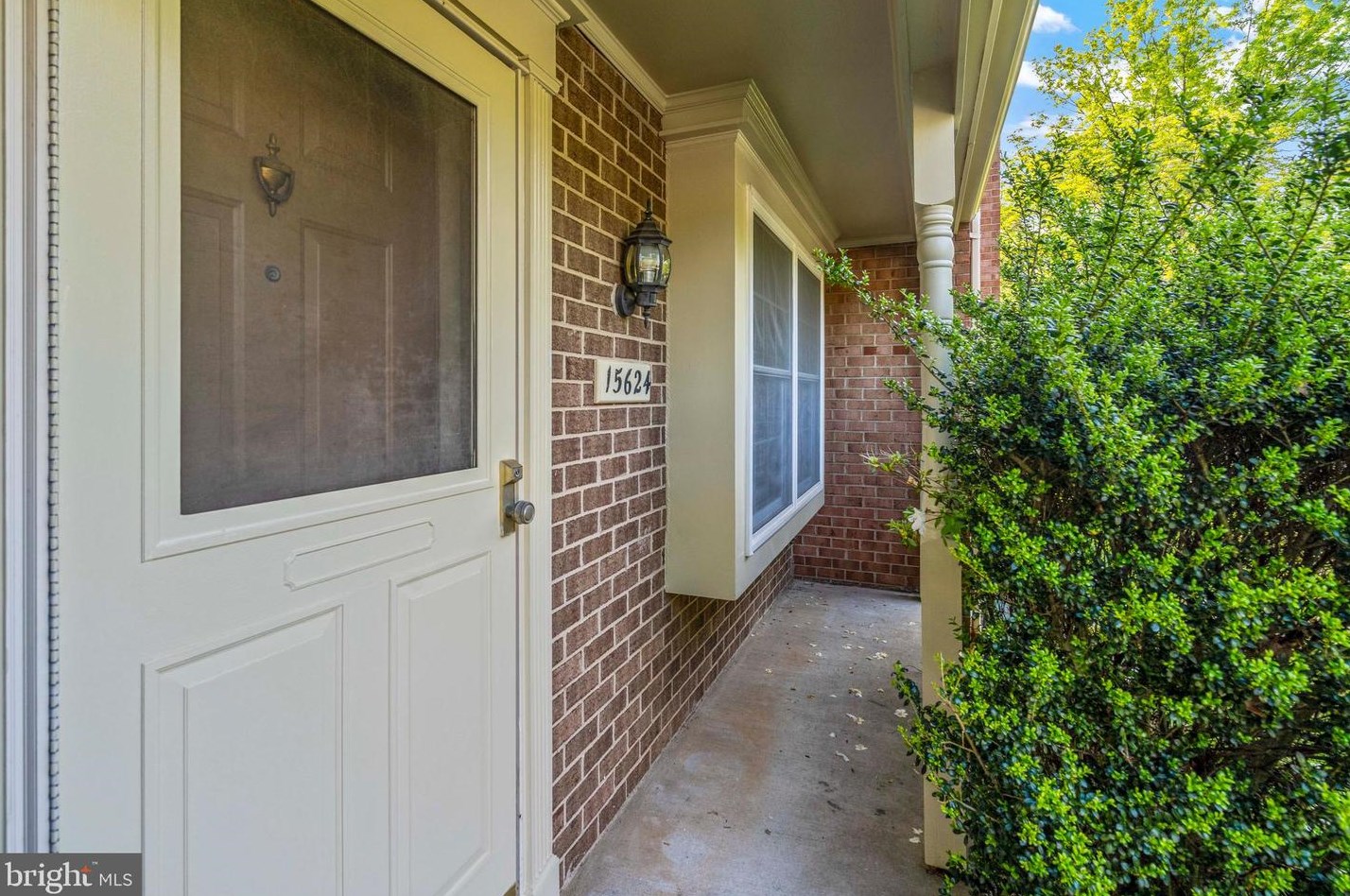 15624 Ambiance Dr, Gaithersburg MD  20878-2352 exterior