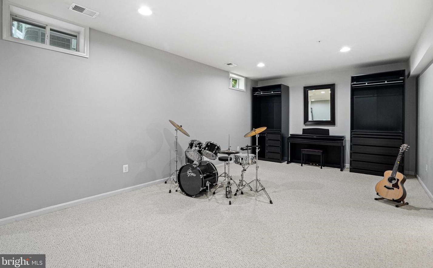 13222 Windsong Ln, Clarksburg MD 20871-5301 exterior