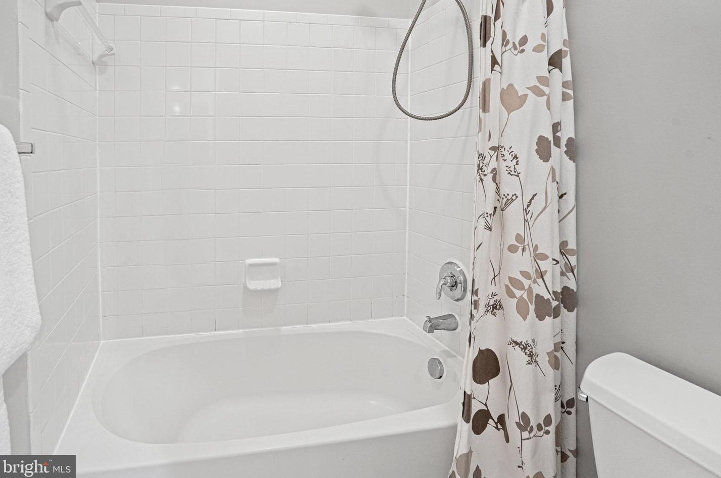 13222 Windsong Ln, Clarksburg MD 20871-5301 exterior