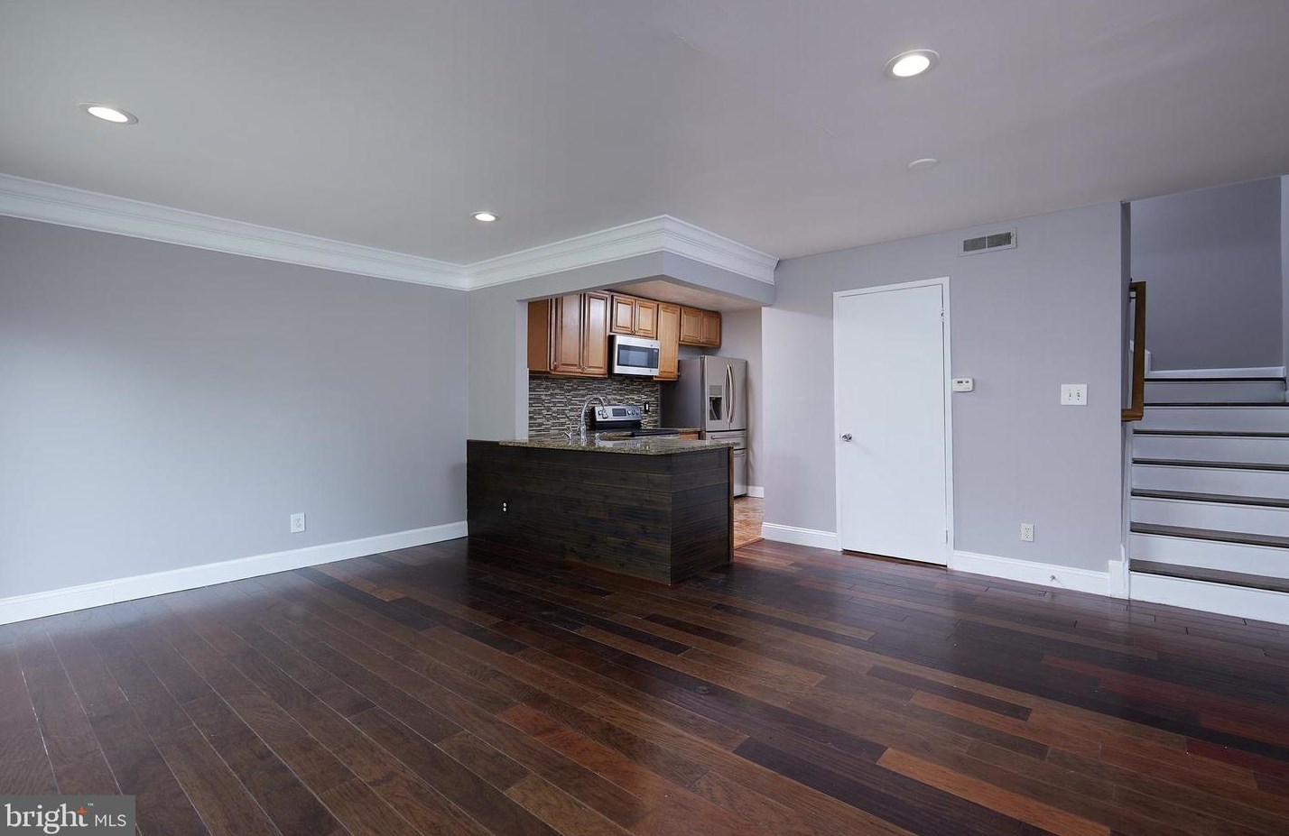 9853 Brookridge Ct, Gaithersburg MD  20886-1109 exterior