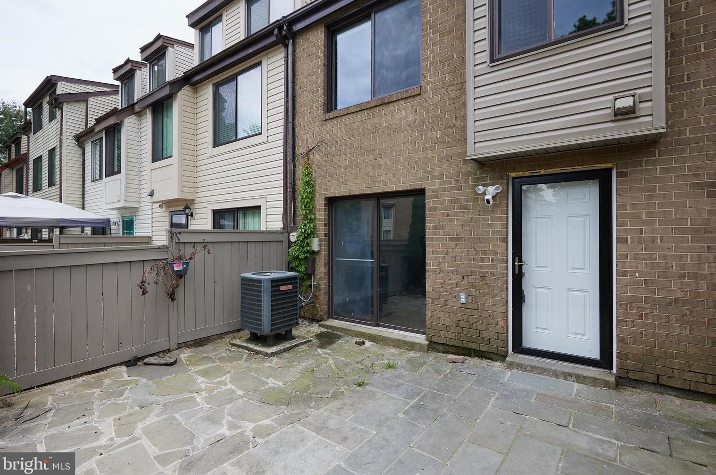 9853 Brookridge Ct, Gaithersburg MD  20886-1109 exterior