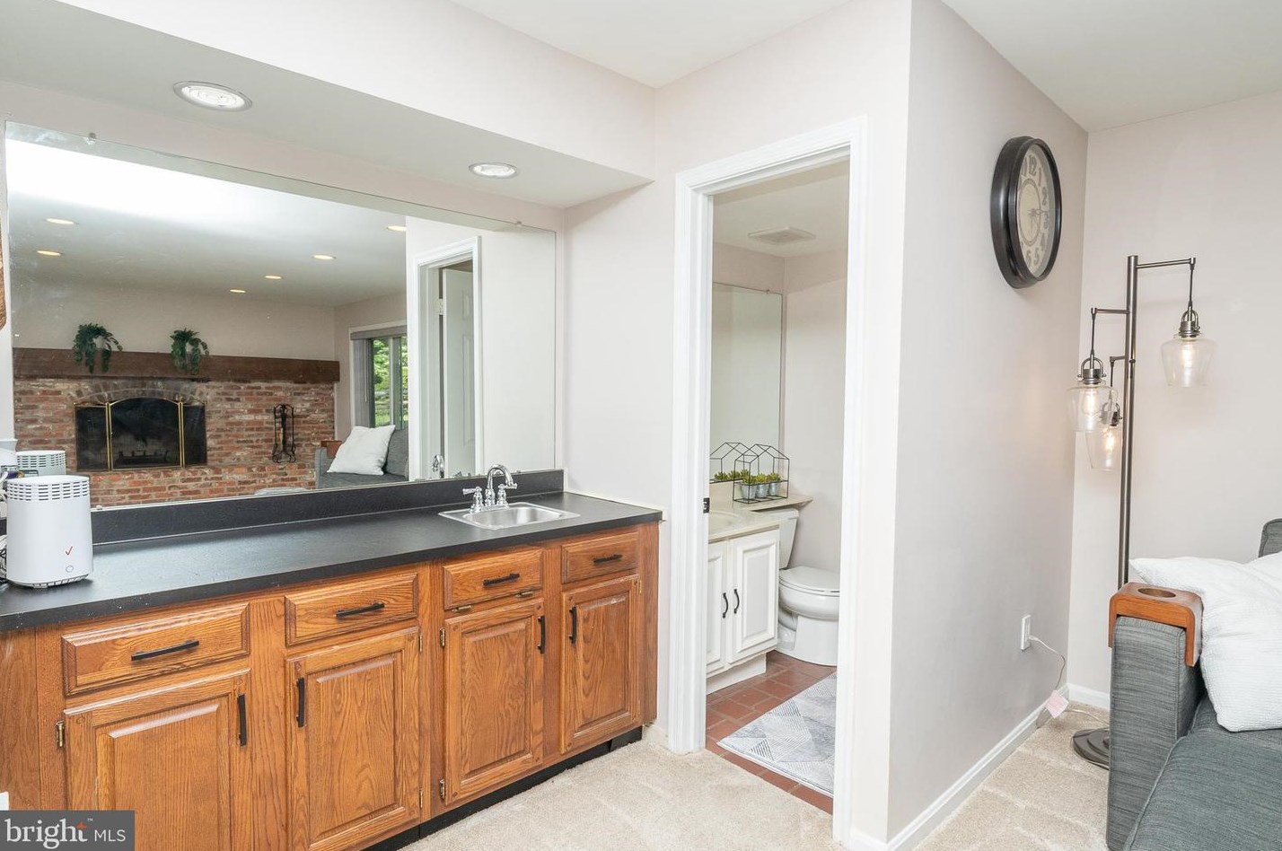 20505 Highland Hall Dr, Gaithersburg MD  20886-4047 exterior