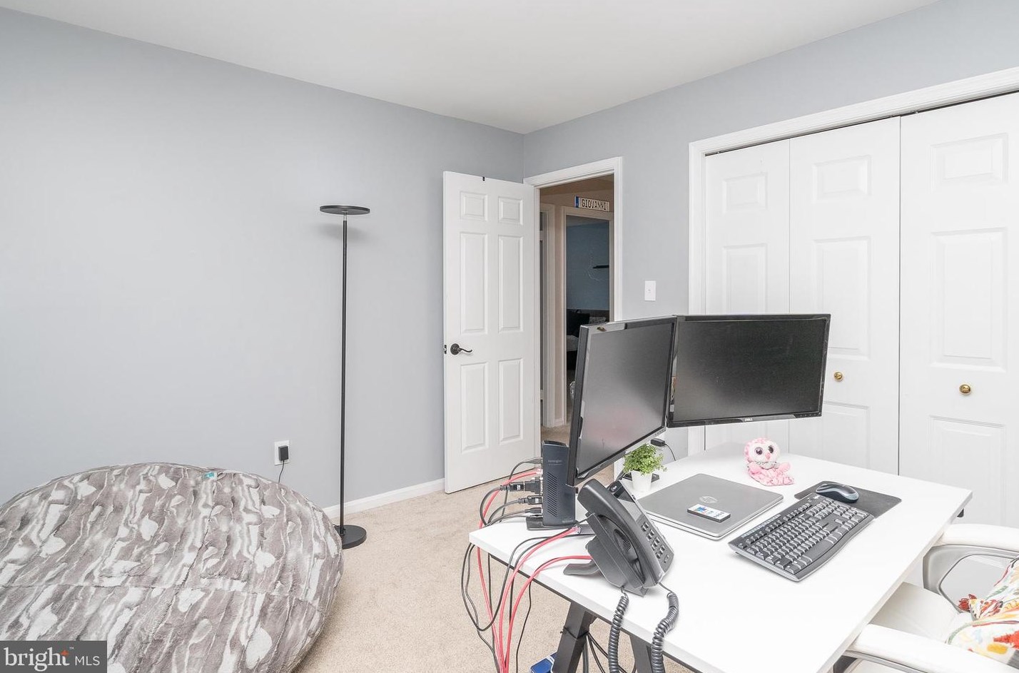 20505 Highland Hall Dr, Gaithersburg MD  20886-4047 exterior