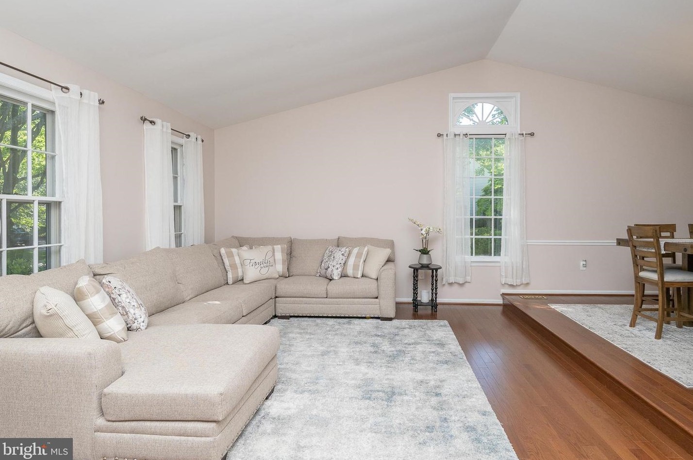 20505 Highland Hall Dr, Gaithersburg MD  20886-4047 exterior