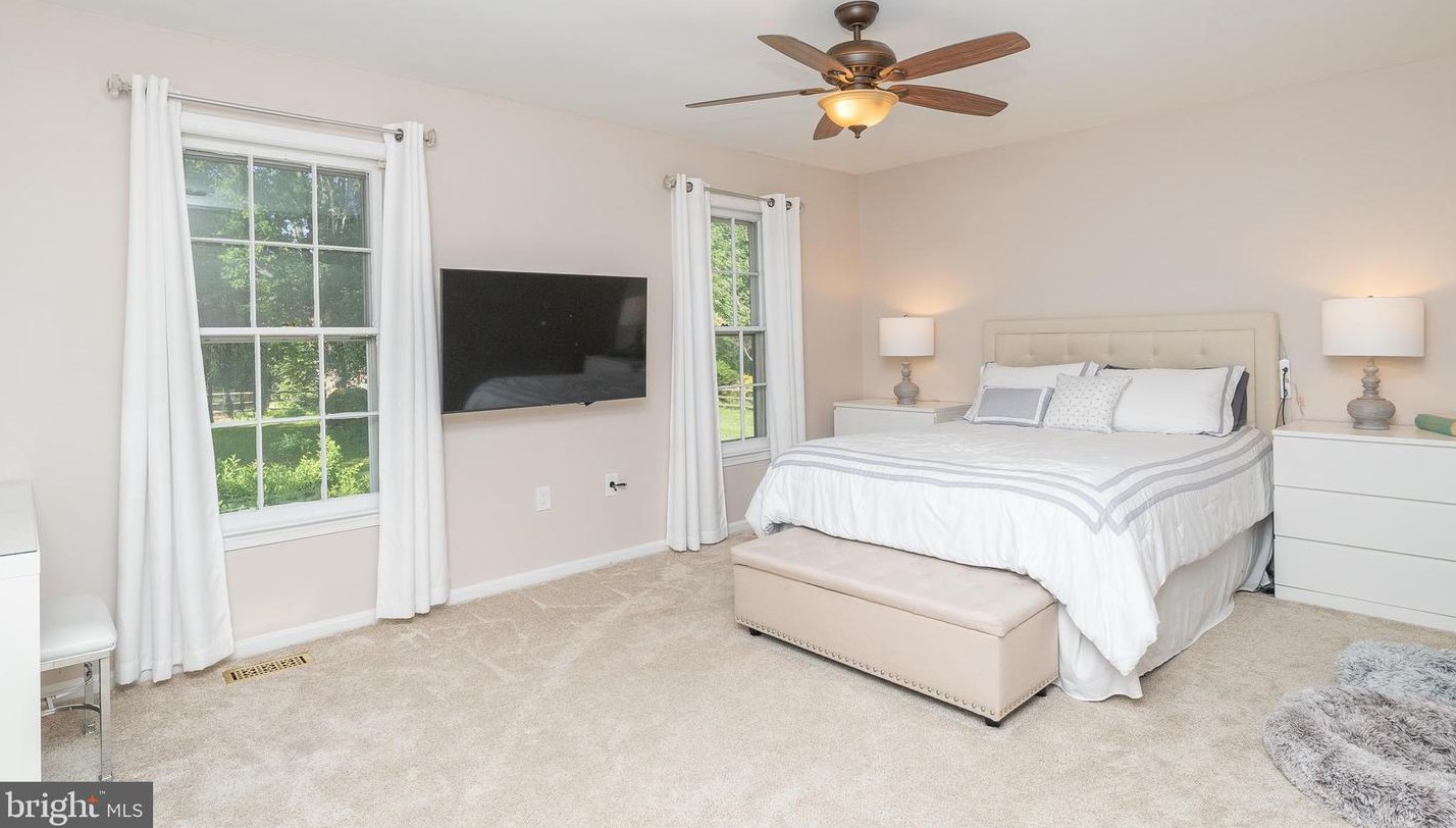 20505 Highland Hall Dr, Gaithersburg MD  20886-4047 exterior