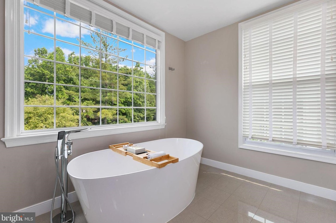 11531 Pleasant Mdw Dr, Gaithersburg MD 20878-4259 exterior