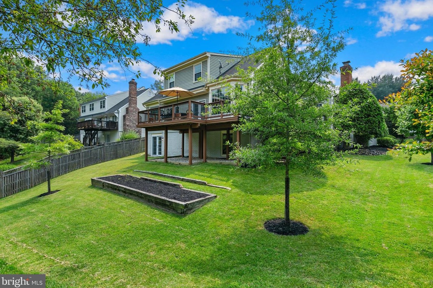 11531 Pleasant Mdw Dr, Gaithersburg MD 20878-4259 exterior