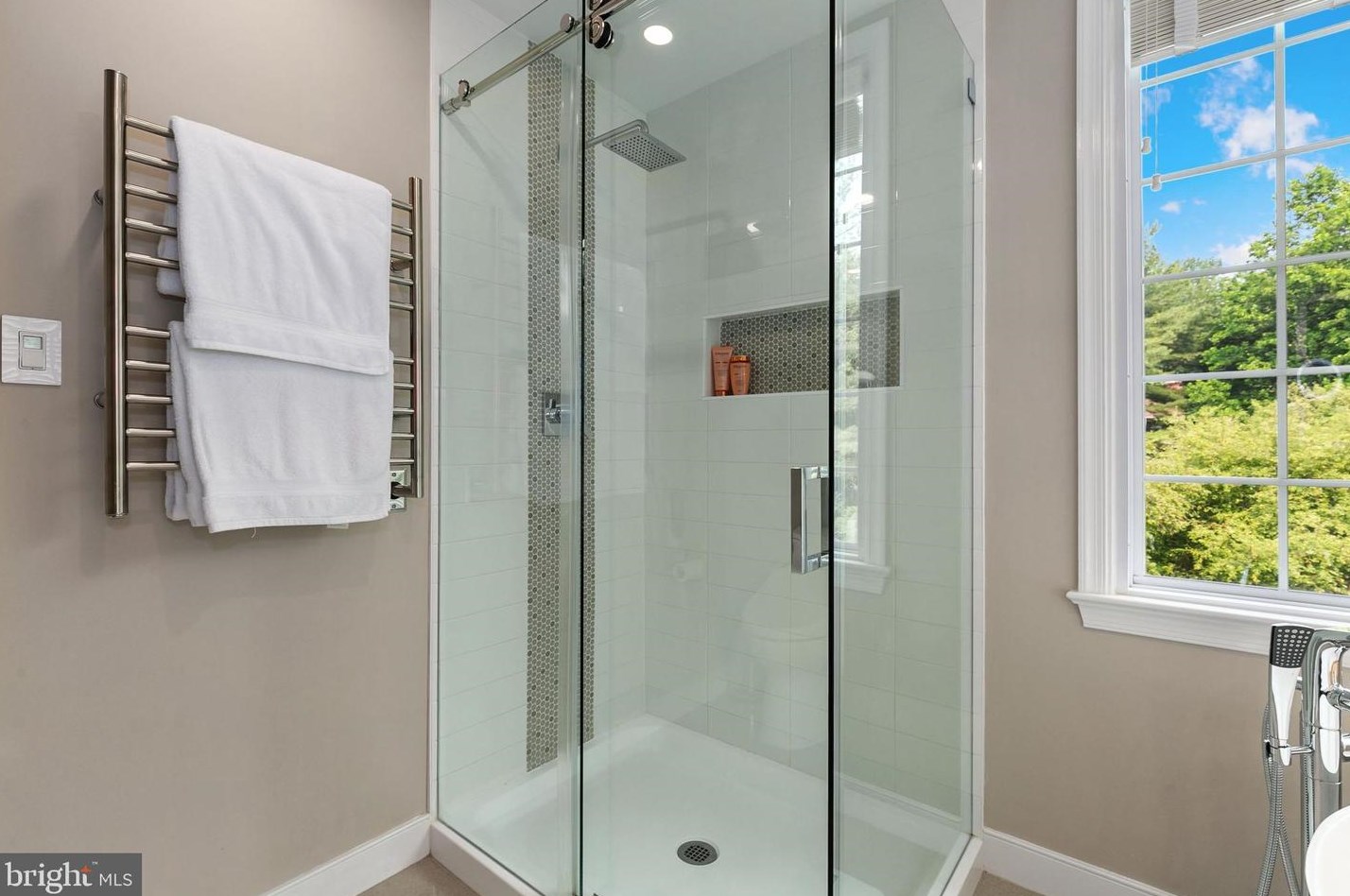 11531 Pleasant Mdw Dr, Gaithersburg MD 20878-4259 exterior