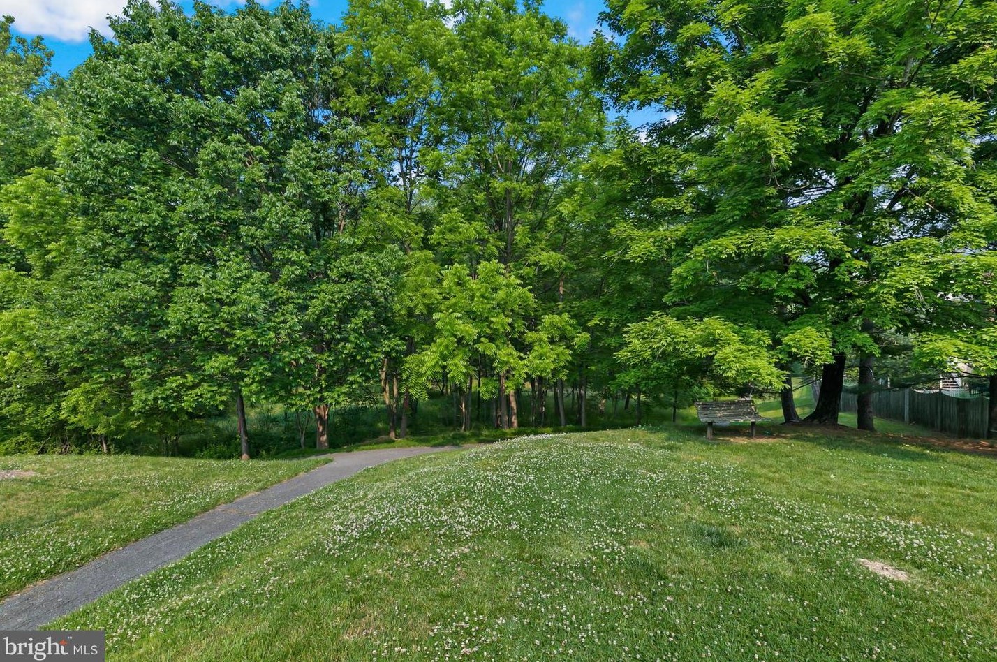 11531 Pleasant Mdw Dr, Gaithersburg MD 20878-4259 exterior