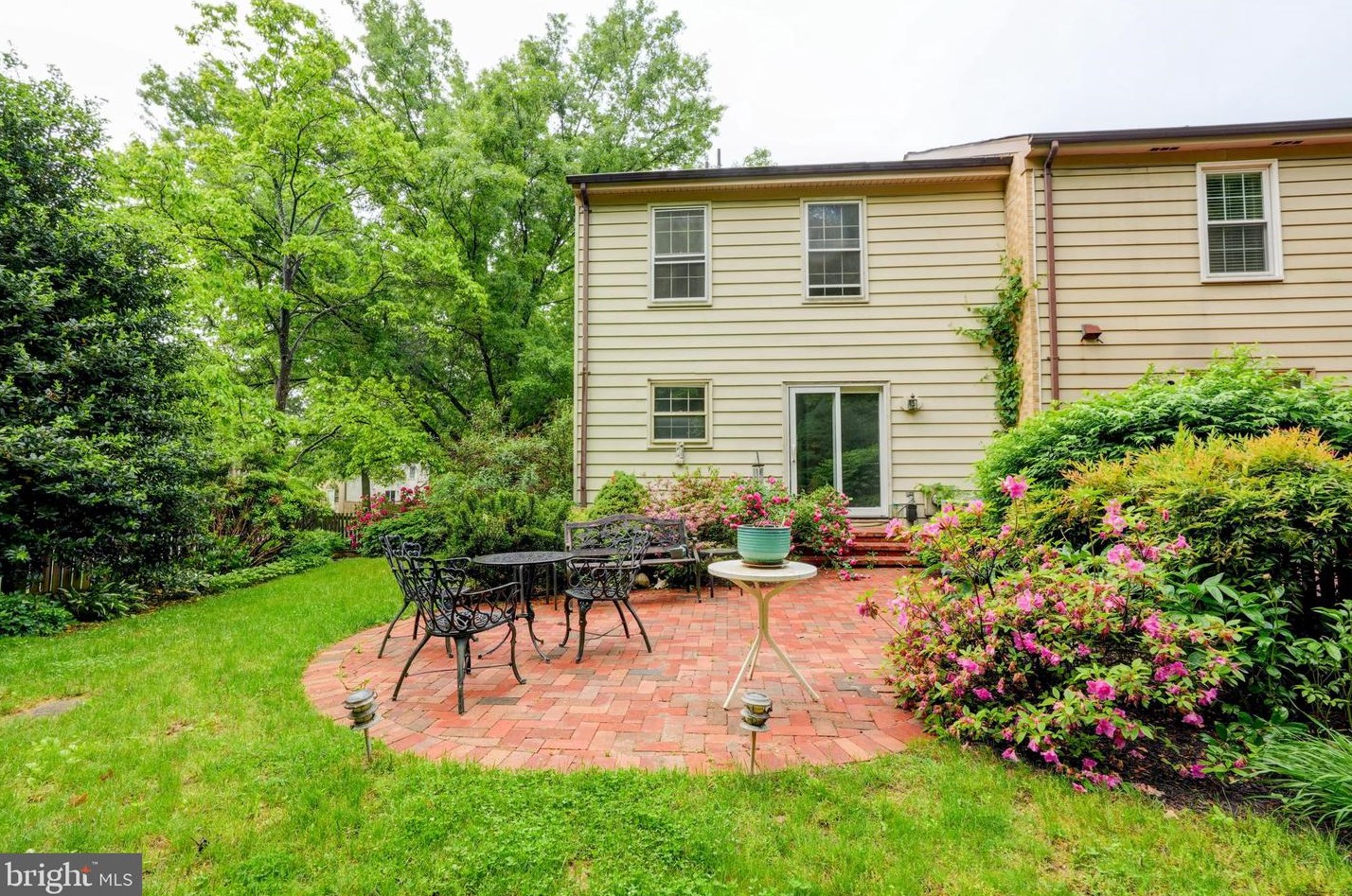 917 Wild Forest Dr, Gaithersburg MD  20879-3209 exterior