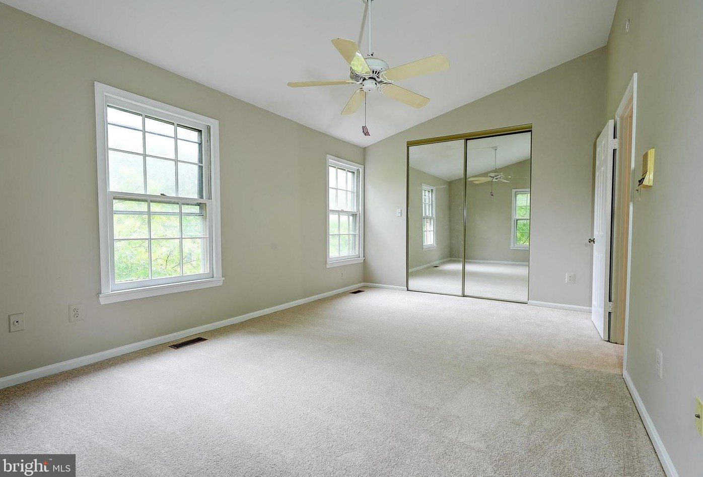 917 Wild Forest Dr, Gaithersburg MD  20879-3209 exterior