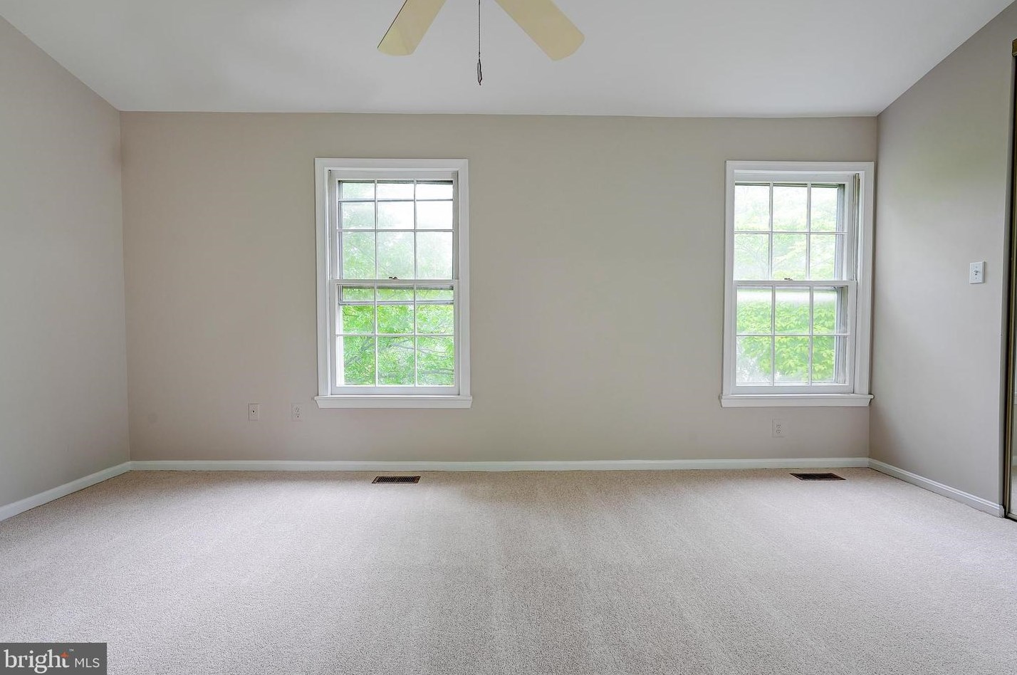 917 Wild Forest Dr, Gaithersburg MD  20879-3209 exterior