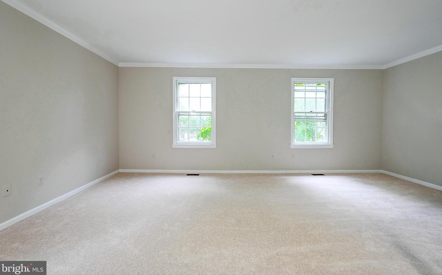 917 Wild Forest Dr, Gaithersburg MD  20879-3209 exterior