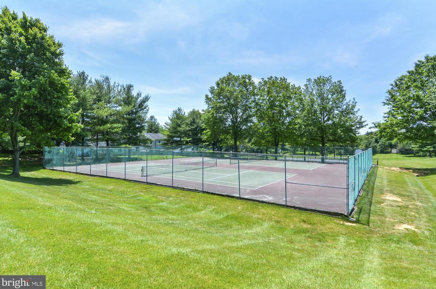 23840 Rolling Fork Way, Gaithersburg MD  20882-2727 exterior