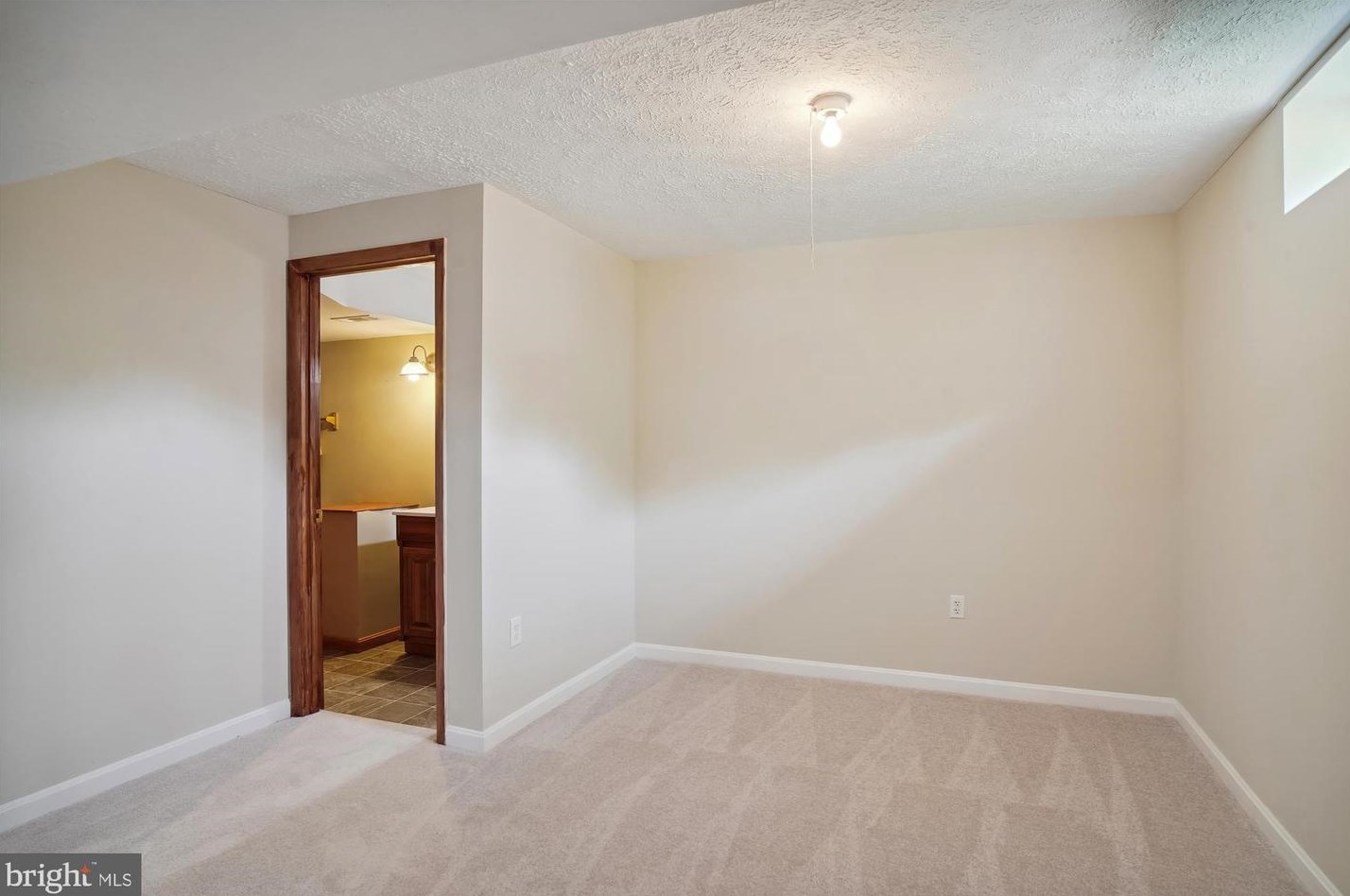 23840 Rolling Fork Way, Gaithersburg MD  20882-2727 exterior