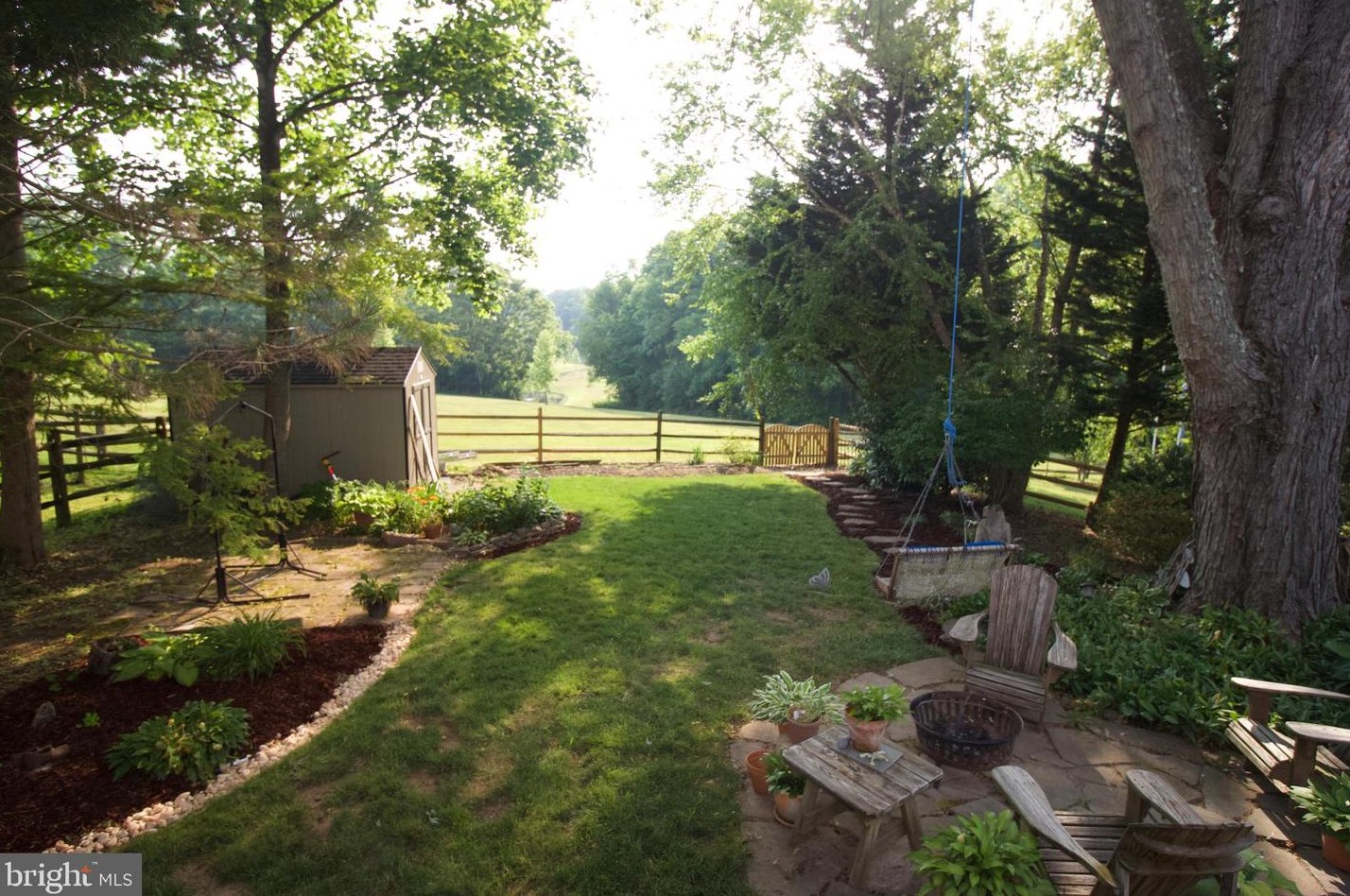 23840 Rolling Fork Way, Gaithersburg MD  20882-2727 exterior