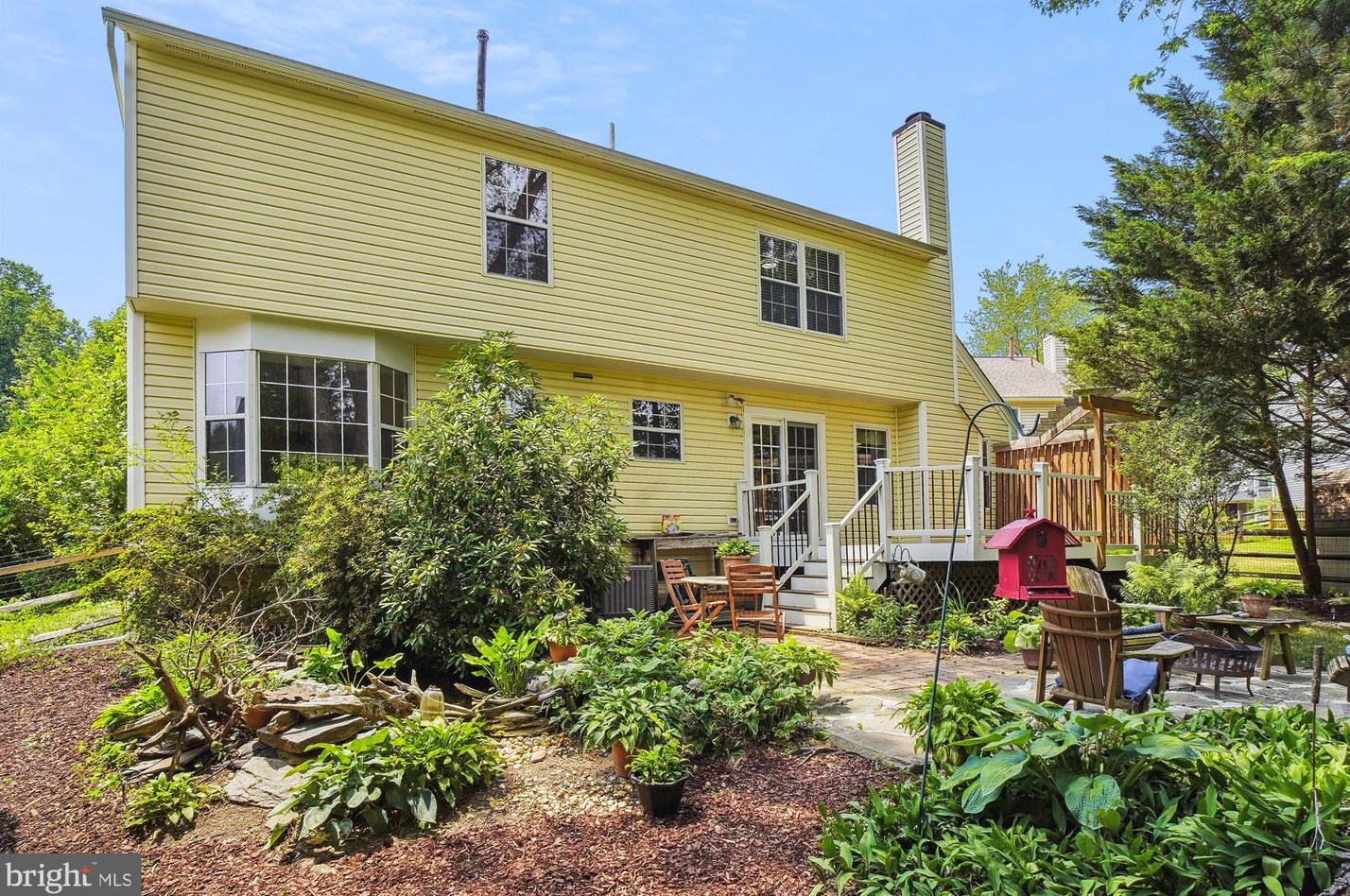 23840 Rolling Fork Way, Gaithersburg MD  20882-2727 exterior