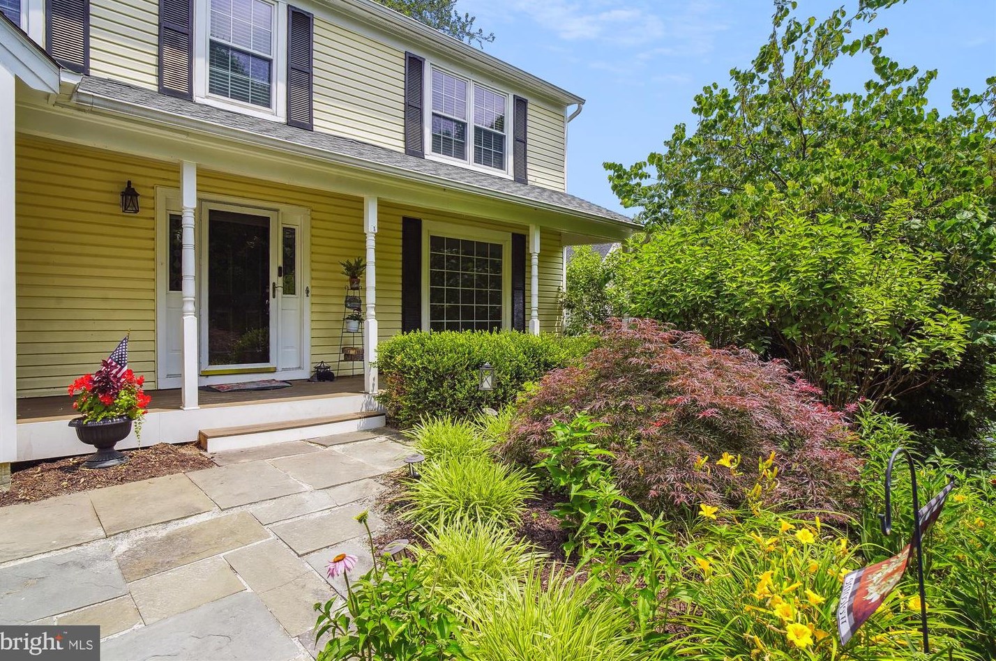 23840 Rolling Fork Way, Gaithersburg MD  20882-2727 exterior