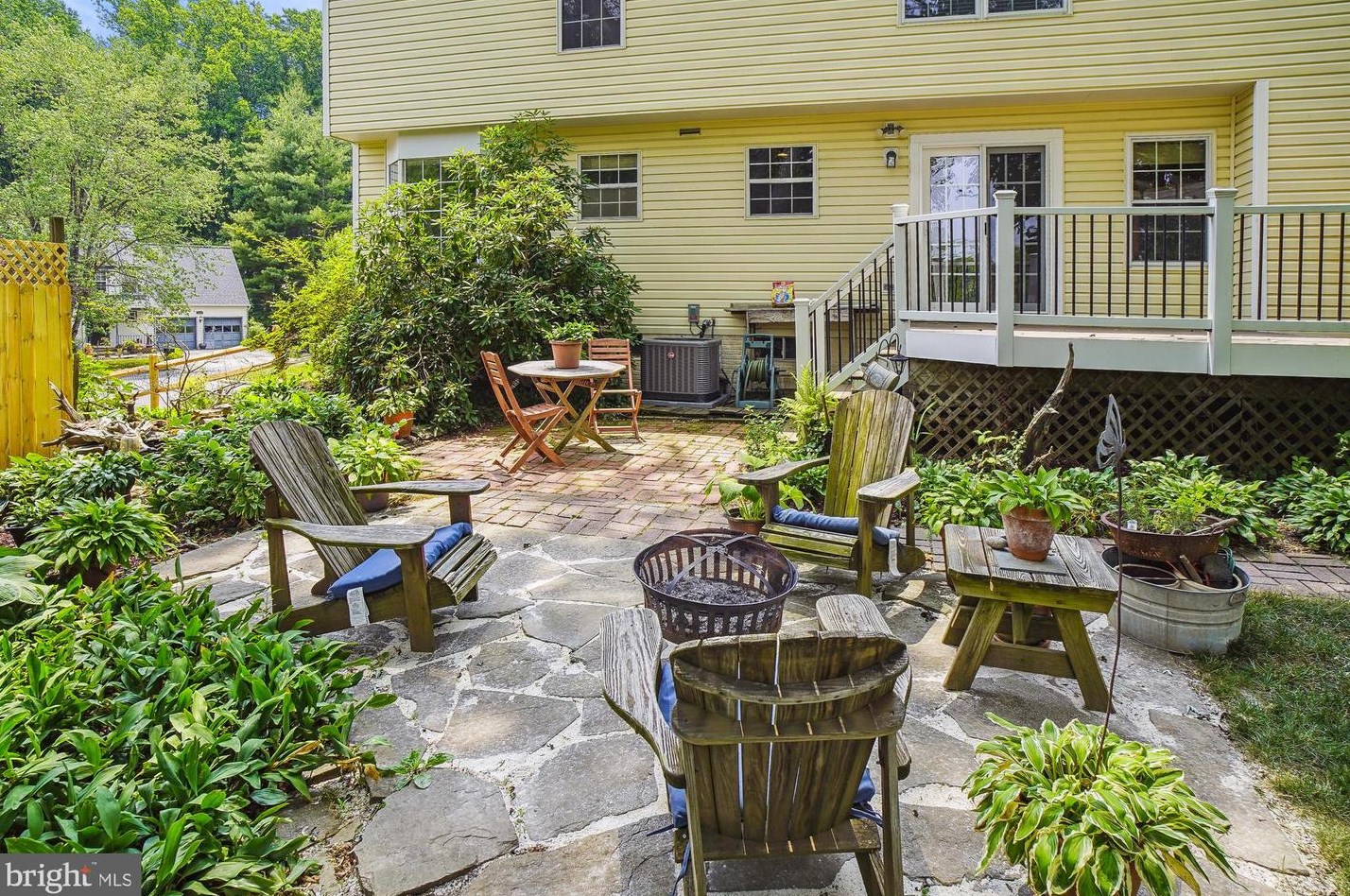 23840 Rolling Fork Way, Gaithersburg MD  20882-2727 exterior