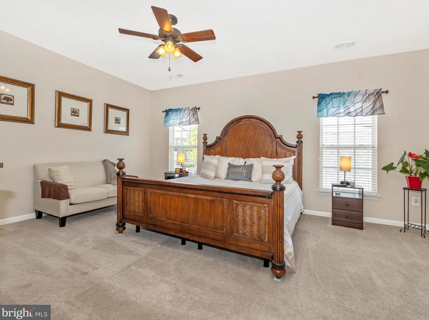 12619 Grand Elm St, Clarksburg MD 20871-4483 exterior