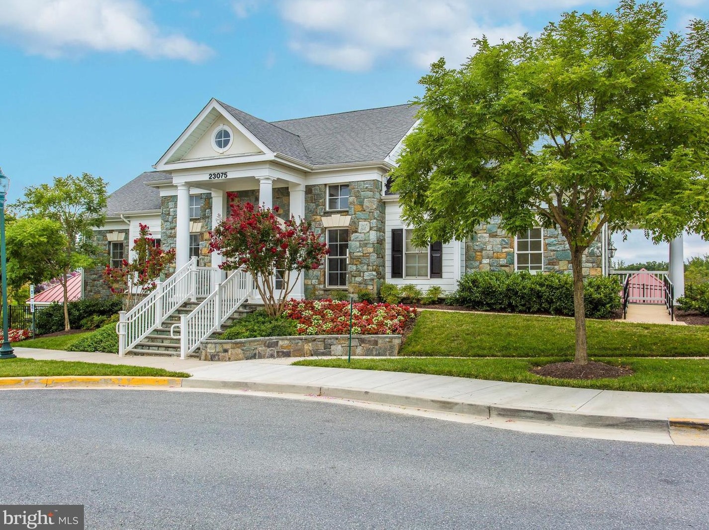 12619 Grand Elm St, Clarksburg MD 20871-4483 exterior