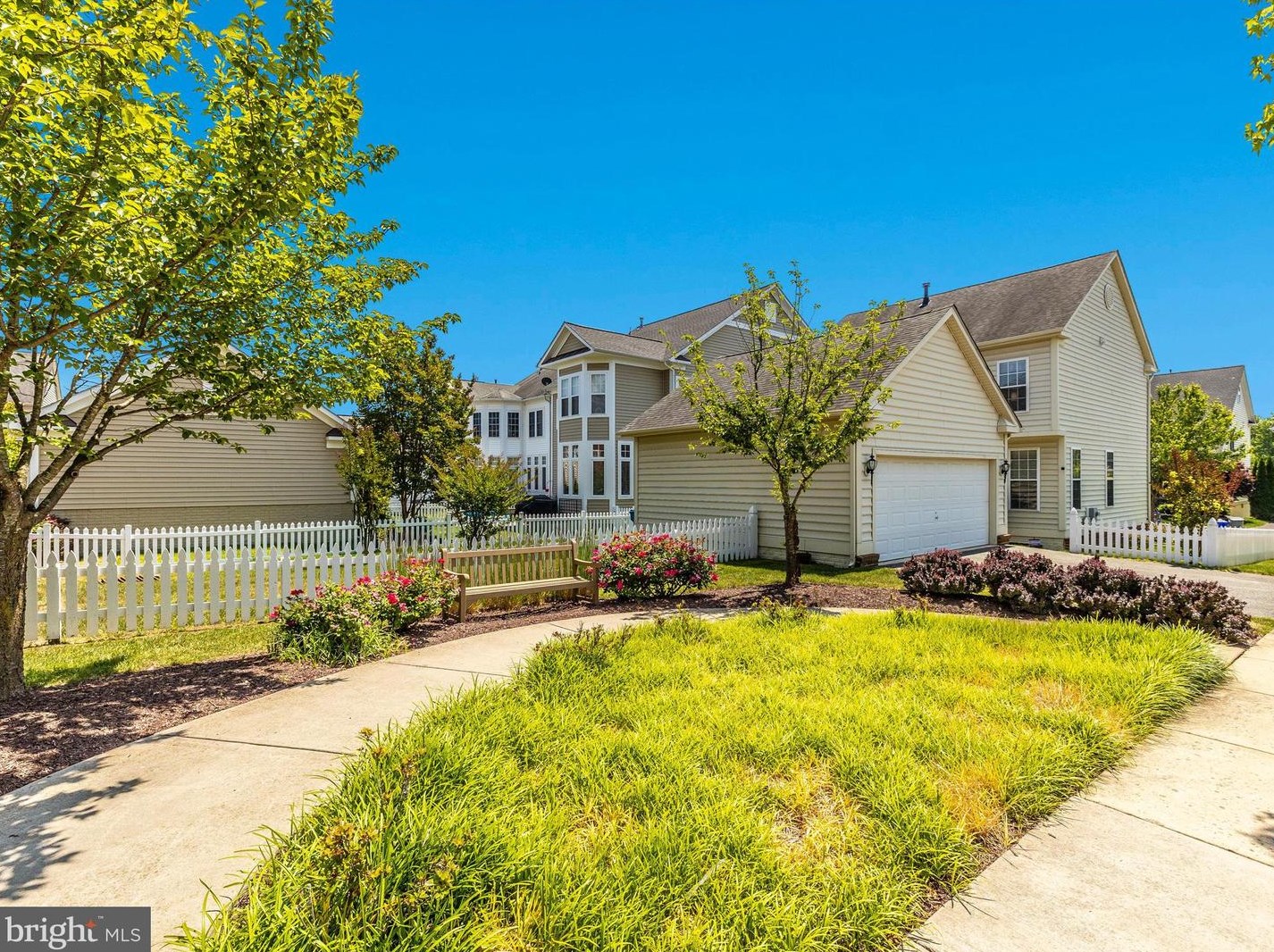 12619 Grand Elm St, Clarksburg MD 20871-4483 exterior