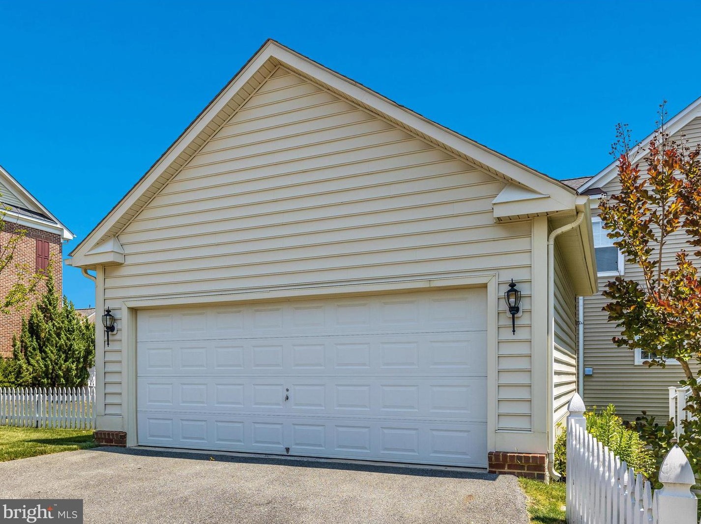 12619 Grand Elm St, Clarksburg MD 20871-4483 exterior