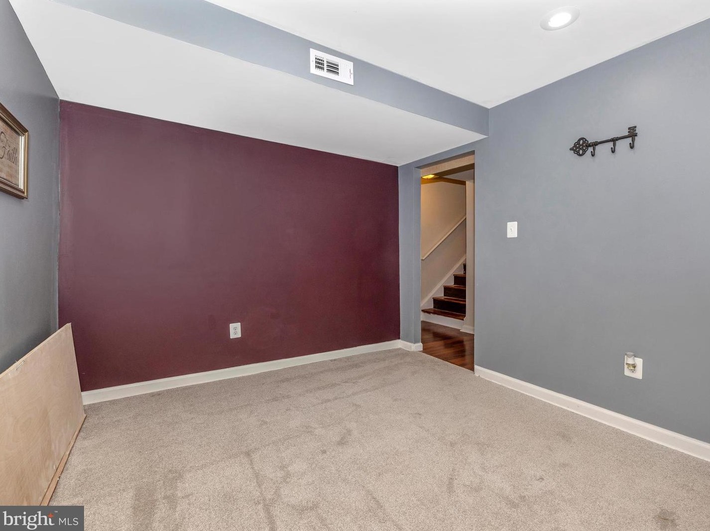 12619 Grand Elm St, Clarksburg MD 20871-4483 exterior