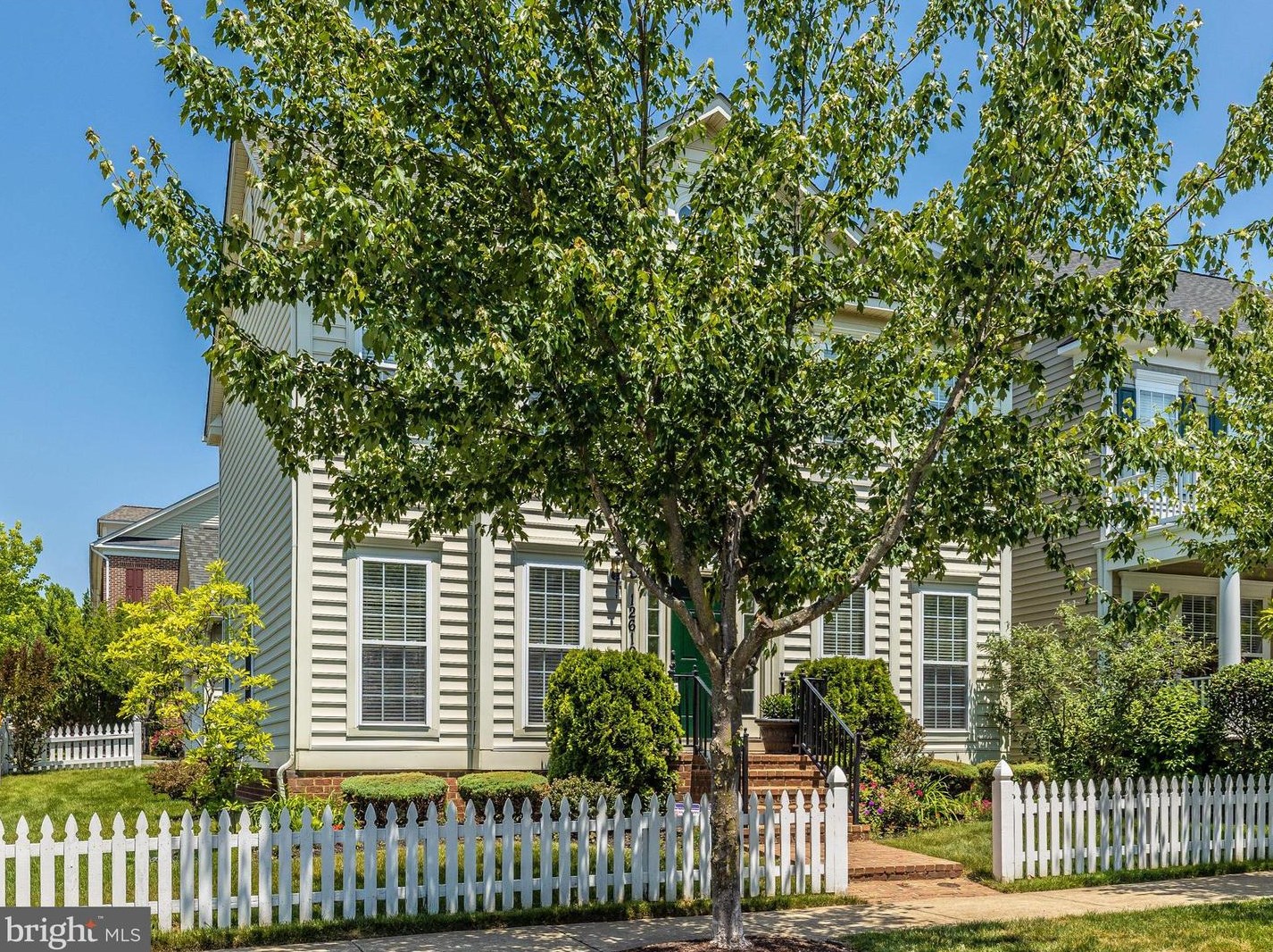 12619 Grand Elm St, Clarksburg MD 20871-4483 exterior