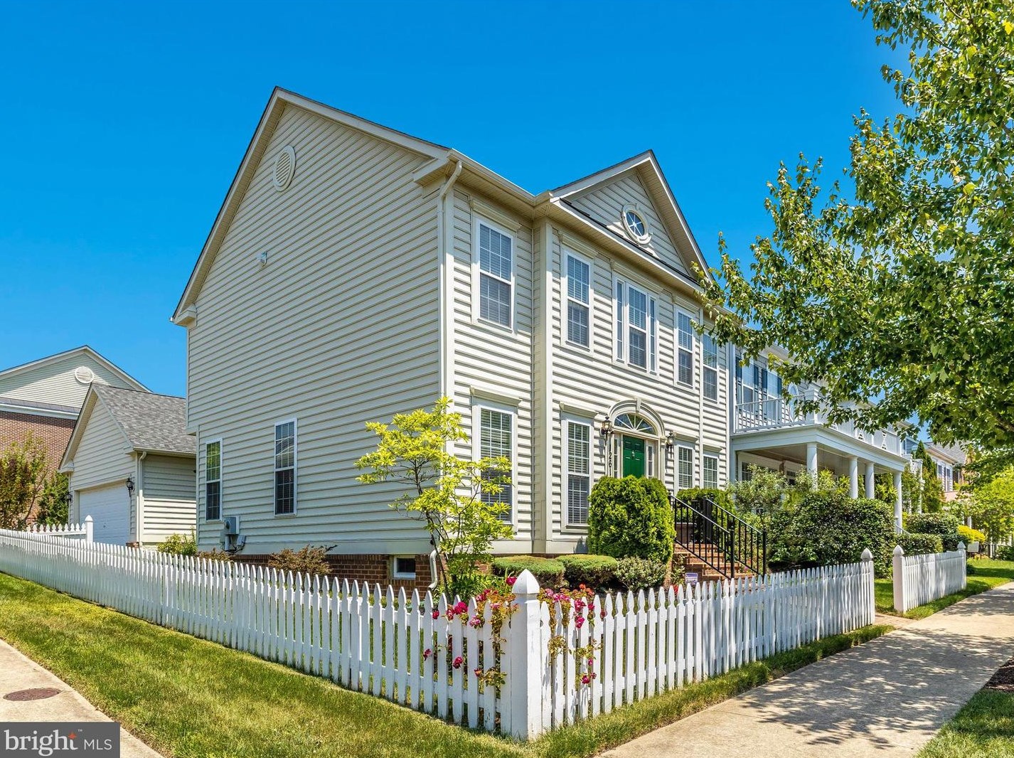 12619 Grand Elm St, Clarksburg MD 20871-4483 exterior