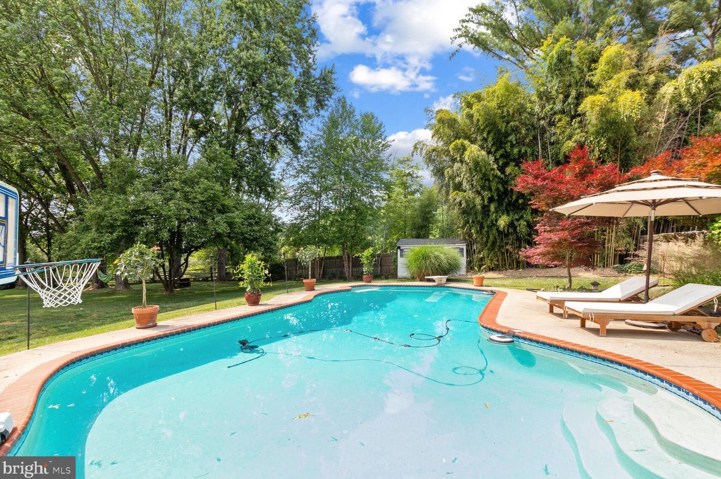 21600 Glendalough Rd, Gaithersburg MD 20882-4864 exterior