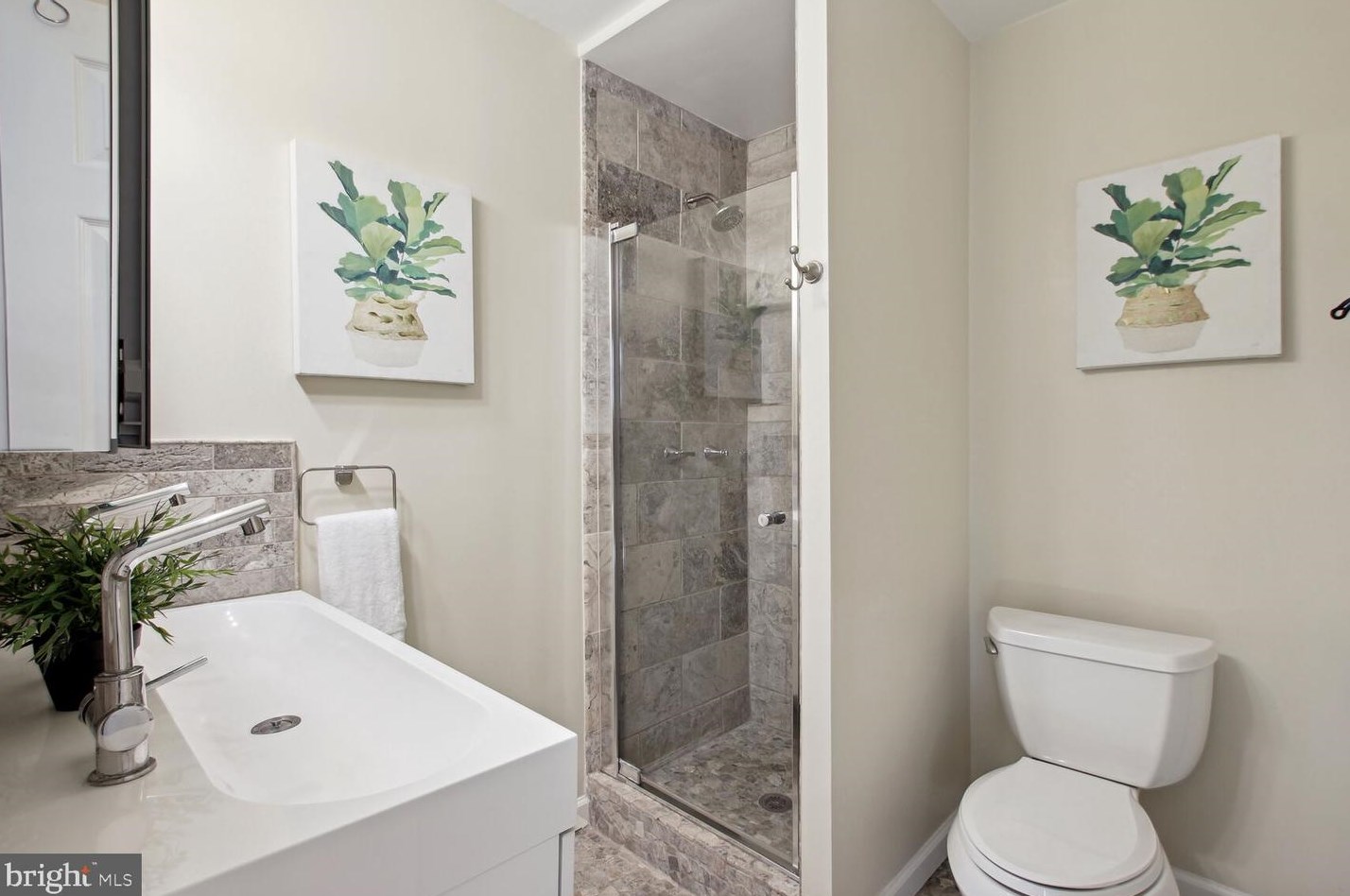 21600 Glendalough Rd, Gaithersburg MD 20882-4864 exterior