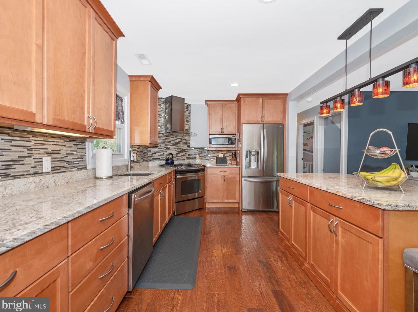 100 Spring St, Gaithersburg MD  20877-1922 exterior