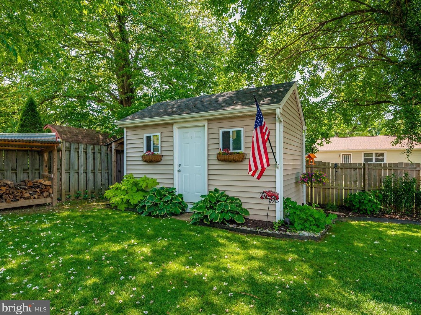 100 Spring St, Gaithersburg MD  20877-1922 exterior