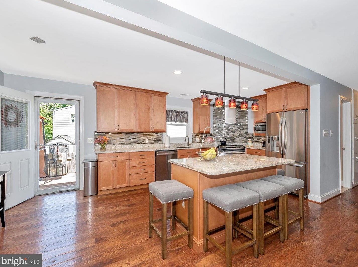 100 Spring St, Gaithersburg MD  20877-1922 exterior