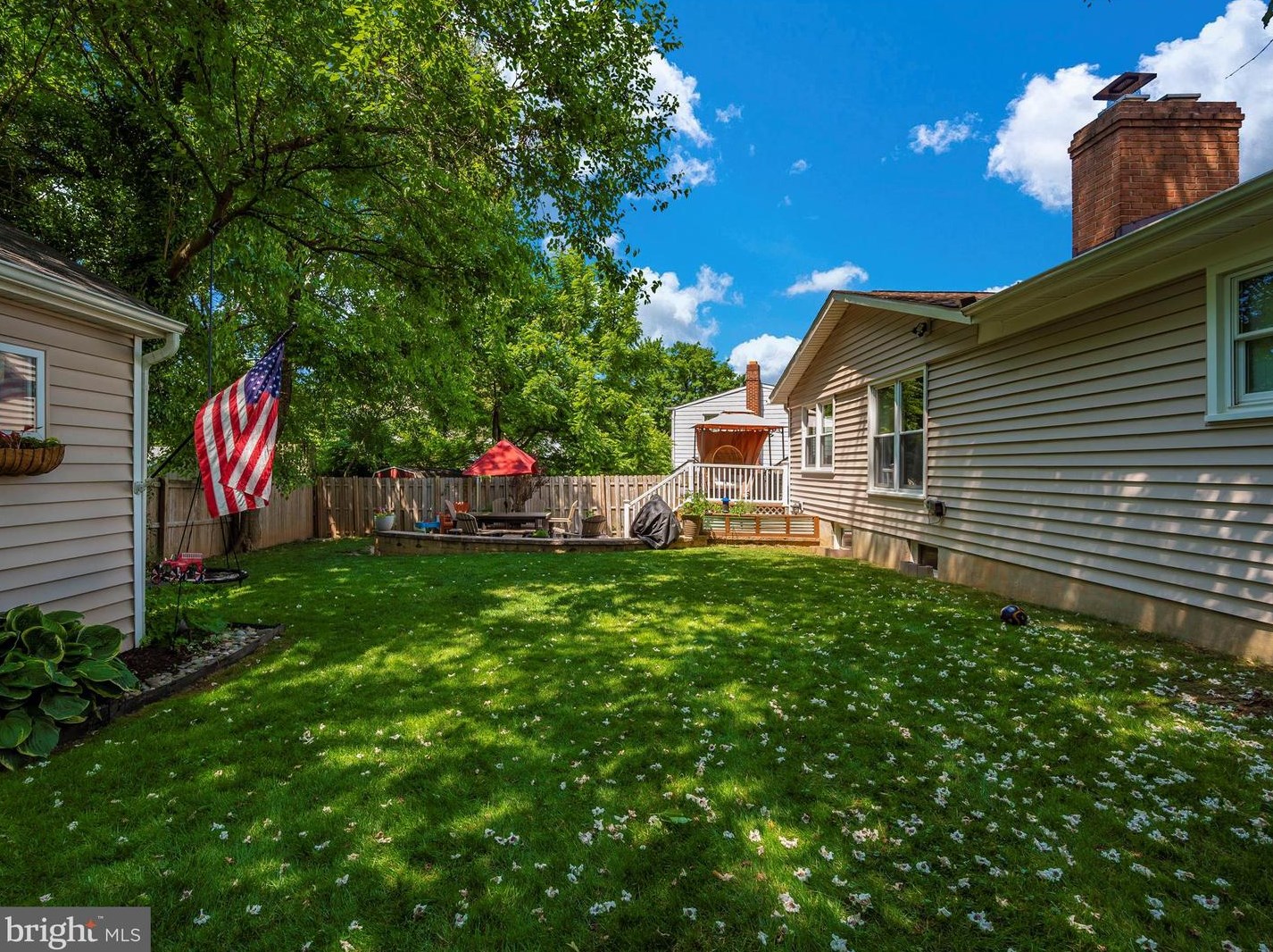 100 Spring St, Gaithersburg MD  20877-1922 exterior