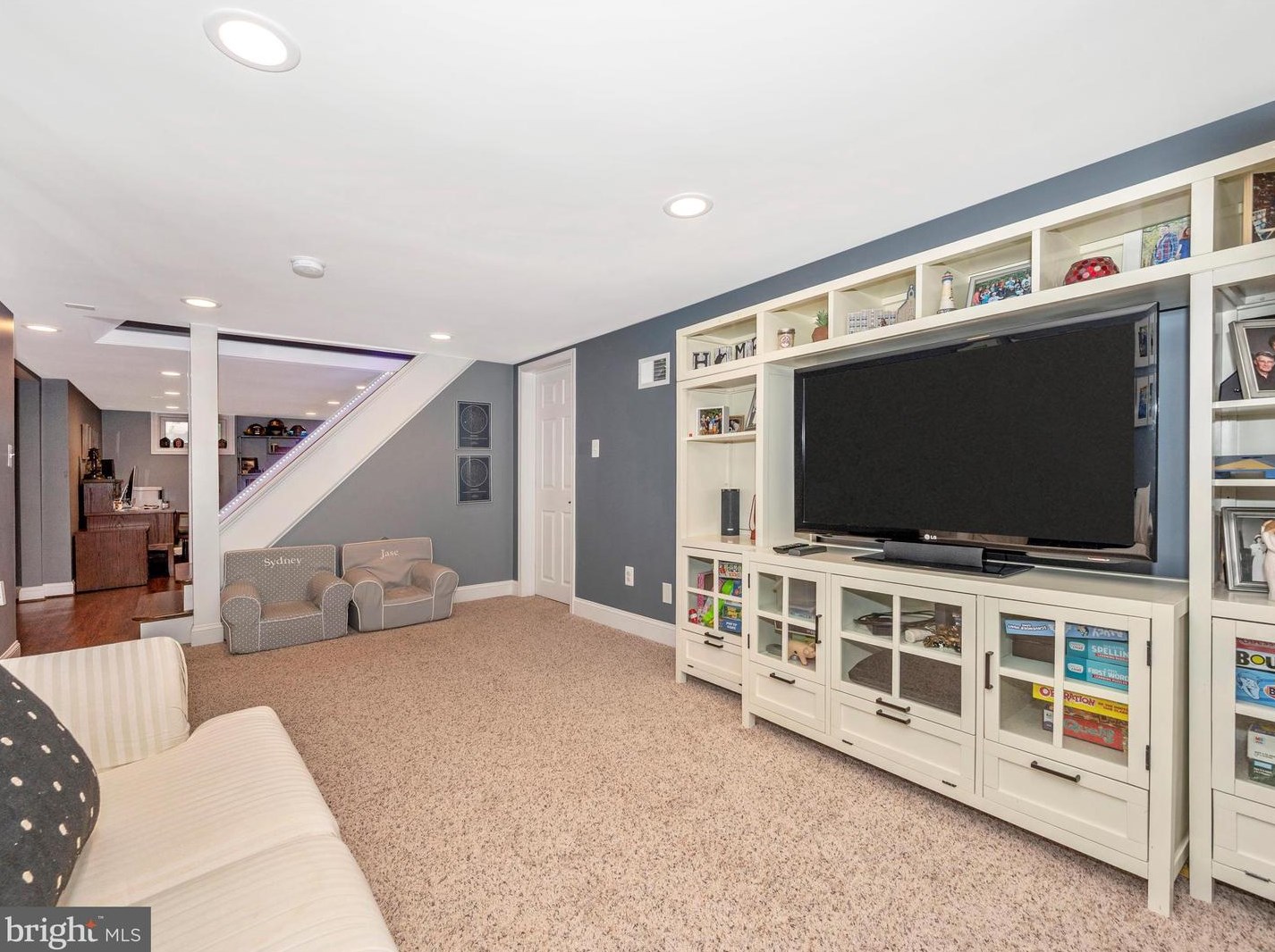 100 Spring St, Gaithersburg MD  20877-1922 exterior