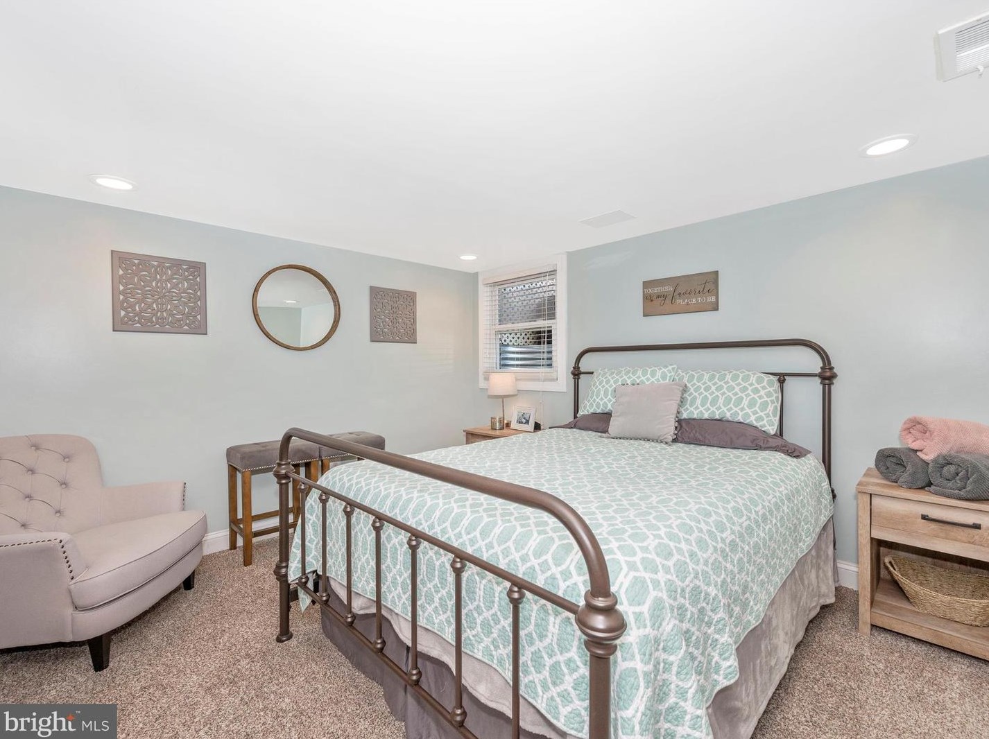 100 Spring St, Gaithersburg MD  20877-1922 exterior