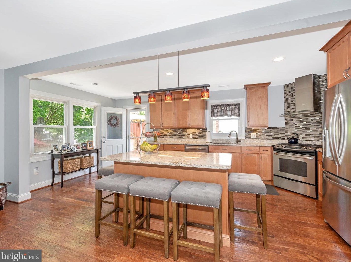 100 Spring St, Gaithersburg MD  20877-1922 exterior