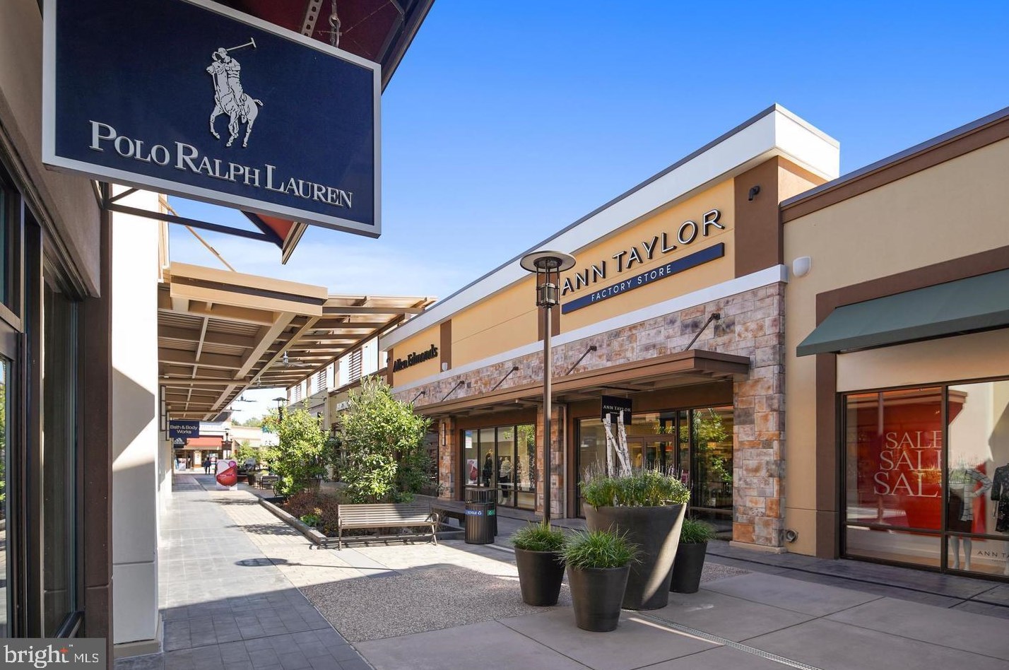 13213 Shawnee Ln, Clarksburg MD  20871 exterior