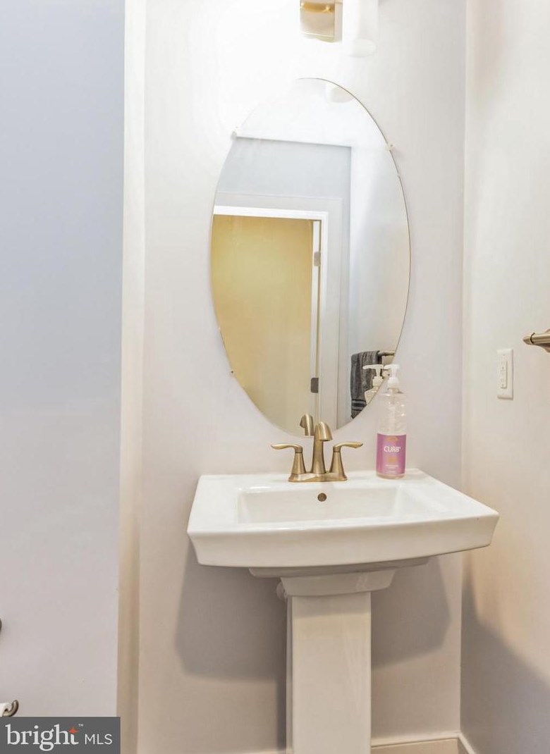 13213 Shawnee Ln, Clarksburg MD  20871 exterior