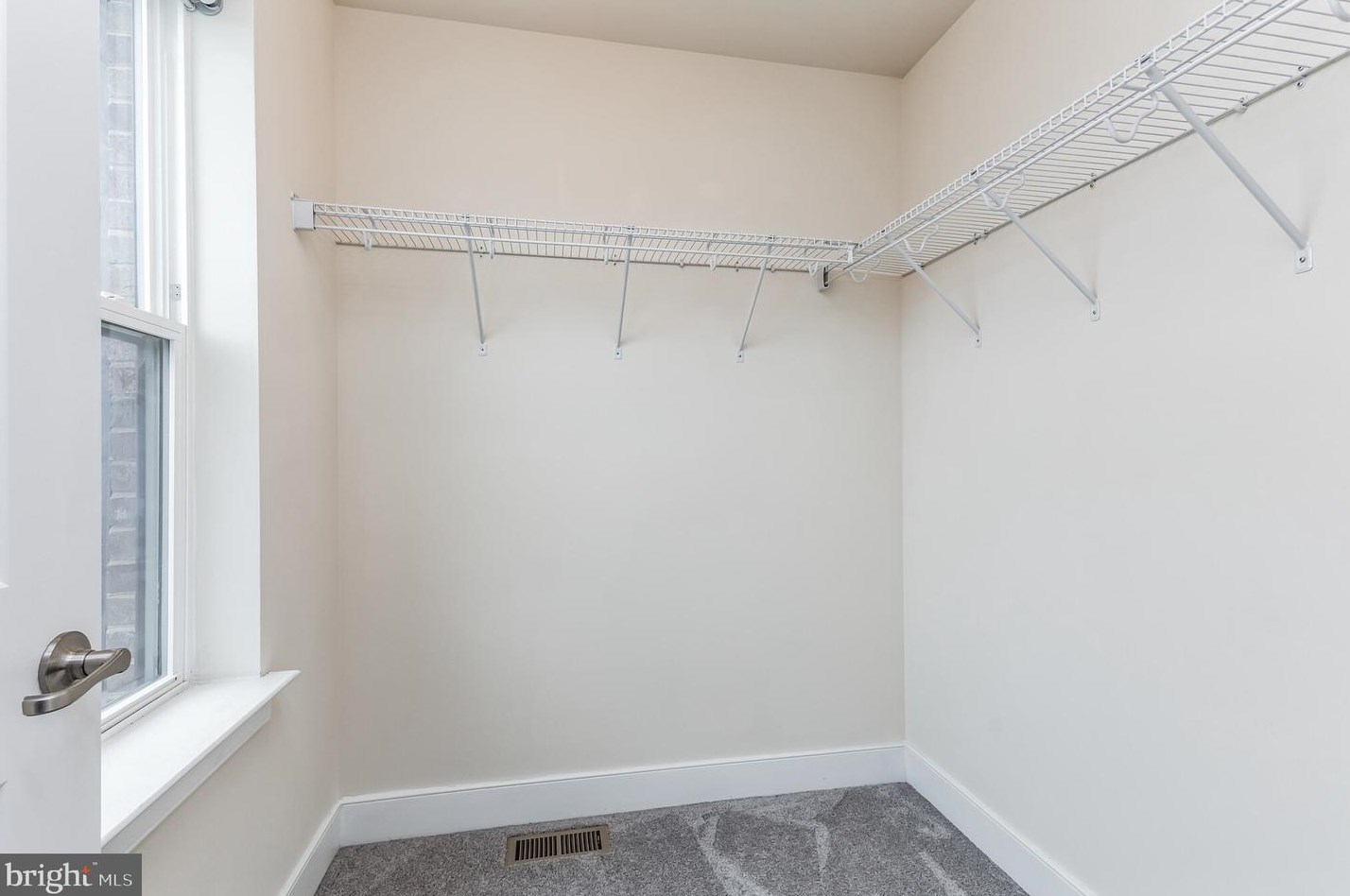 13213 Shawnee Ln, Clarksburg MD  20871 exterior